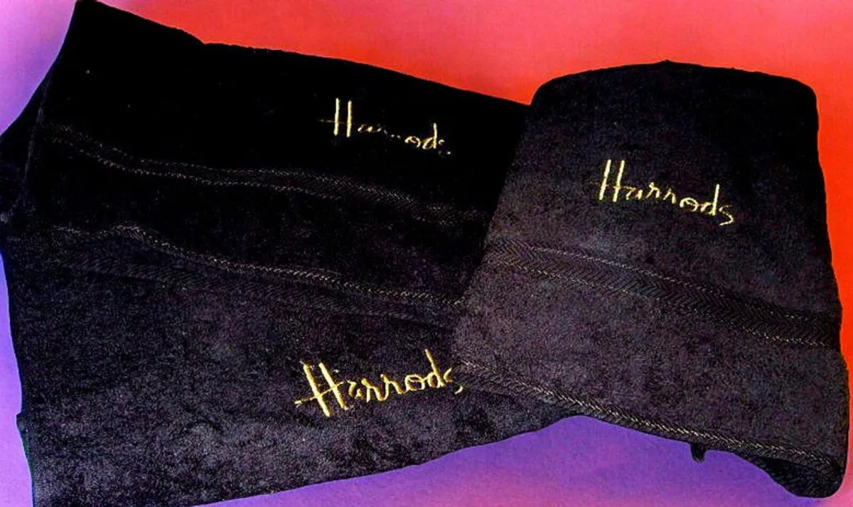 BNWT Harrods Towel Set - Image 4