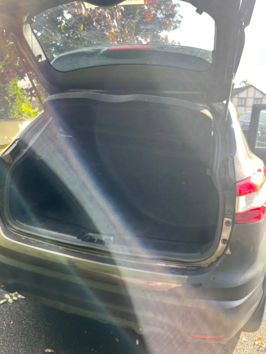 Nissan Qashqai 2016 - Image 3