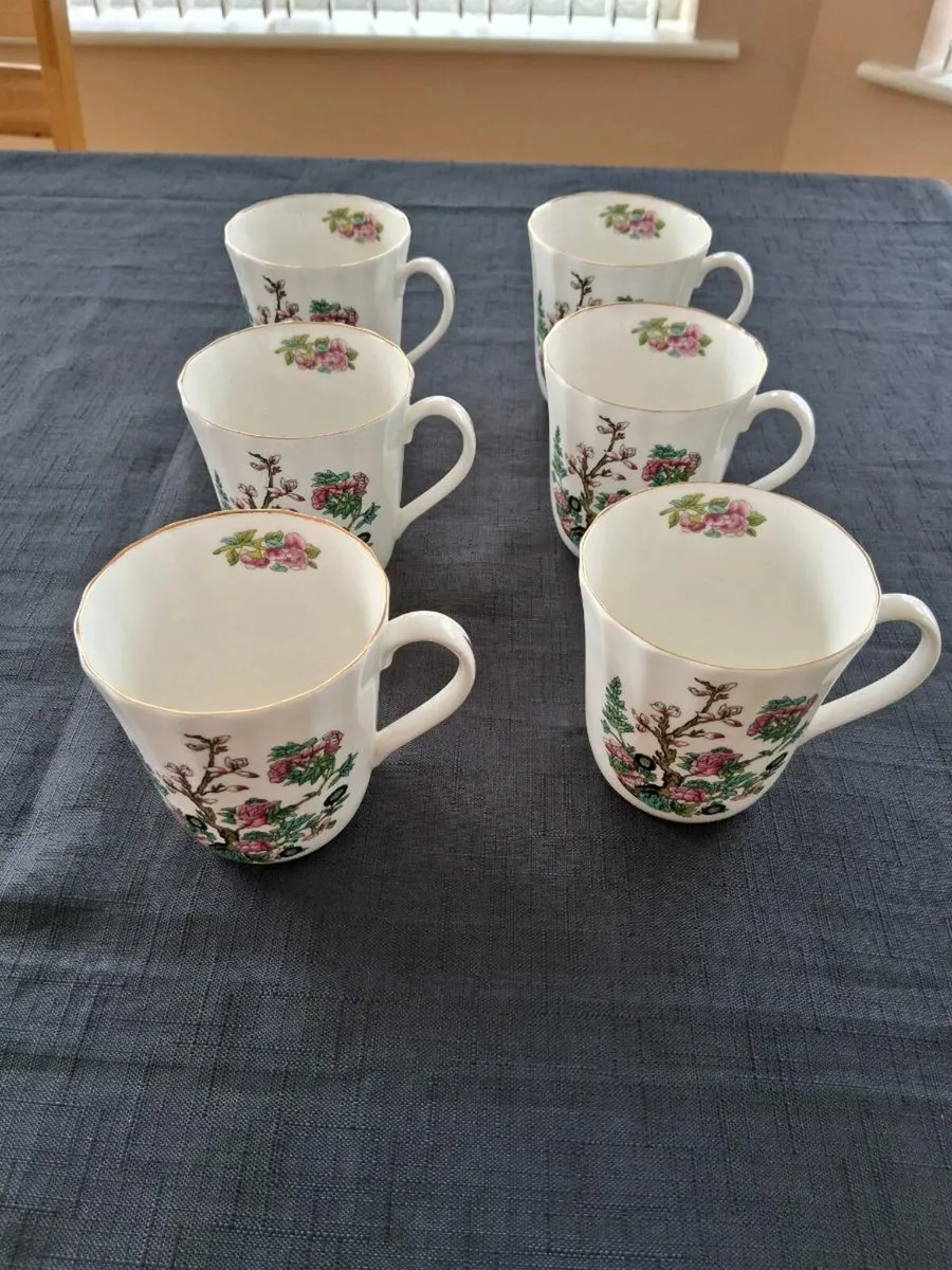 6 Fine Bone China Teacups - Image 1