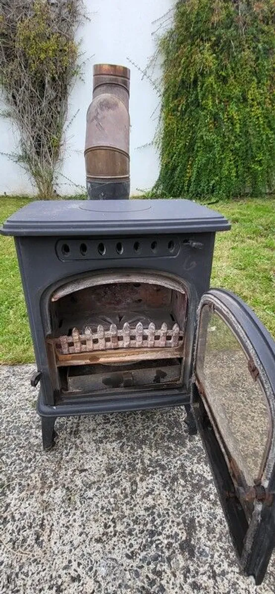Firewarm 4.2KW Multi-fuel stove and connections - Image 4