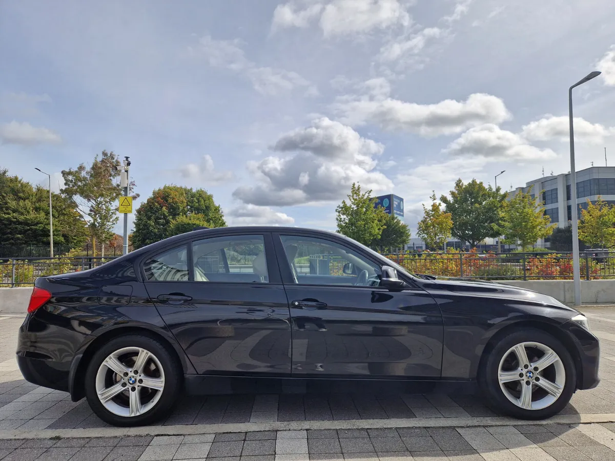 BMW 3-Series NEW NCT ,2 YR WARRANTY LEATHER SUPERB - Image 4
