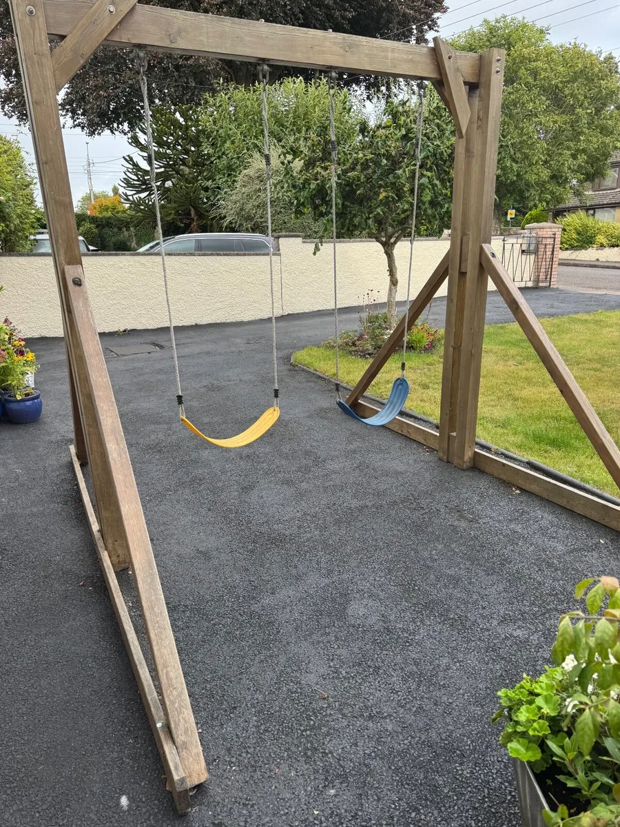 Solid redwood 2 seat Swing set - Image 3