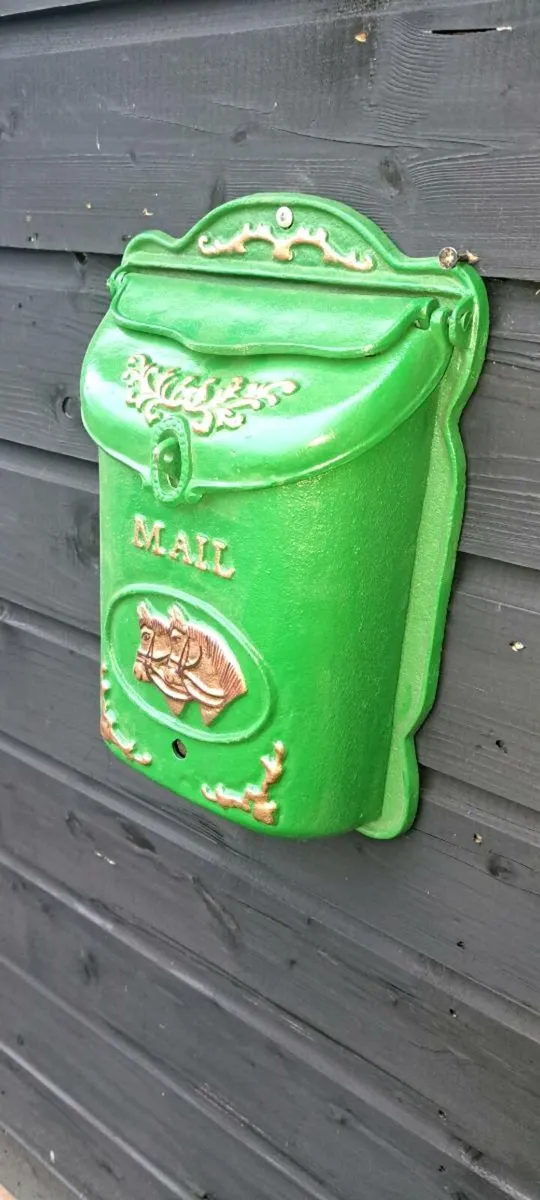 Cast iron  post  box - Image 3
