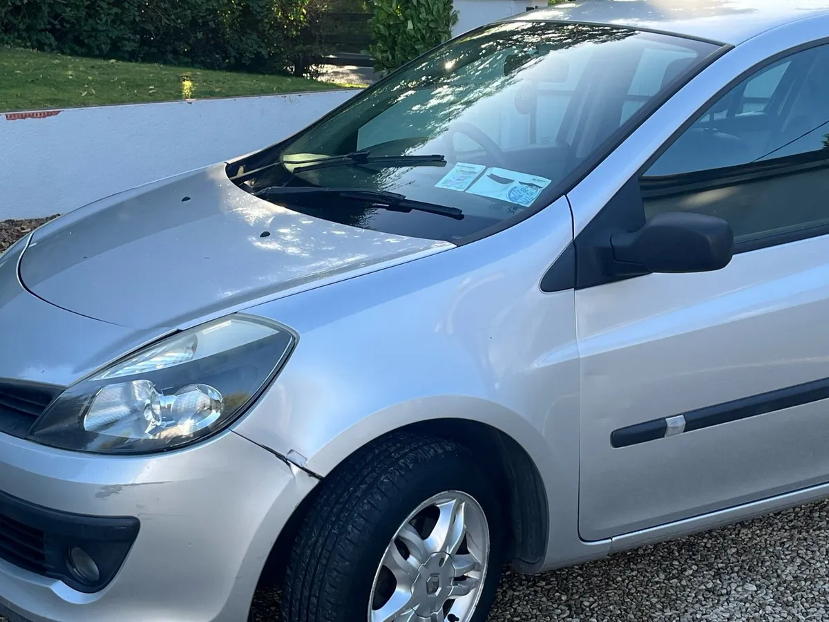 Renault Clio - Image 1