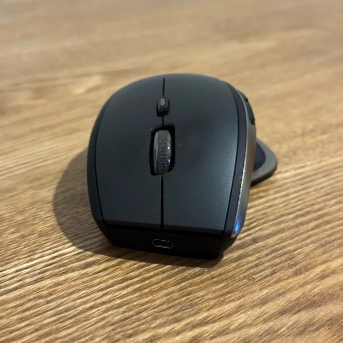 Logitech Performance MX Wireless Mouse - Image 4