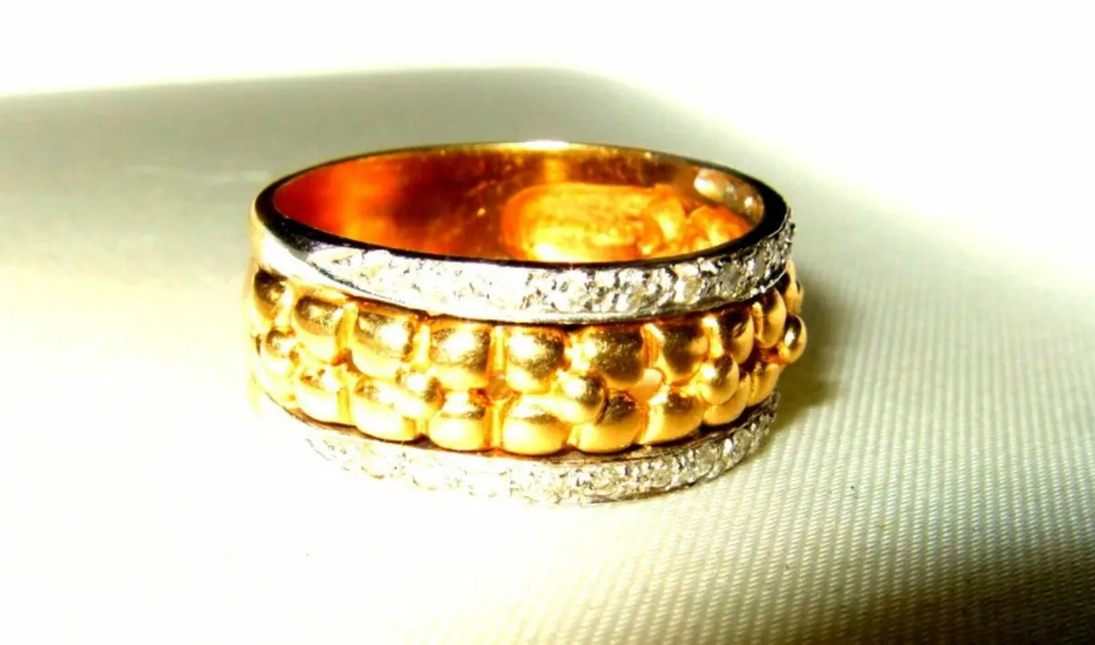 Vintage 18ct Gold/Diamond Hallmarked Unisex Ring - Image 4