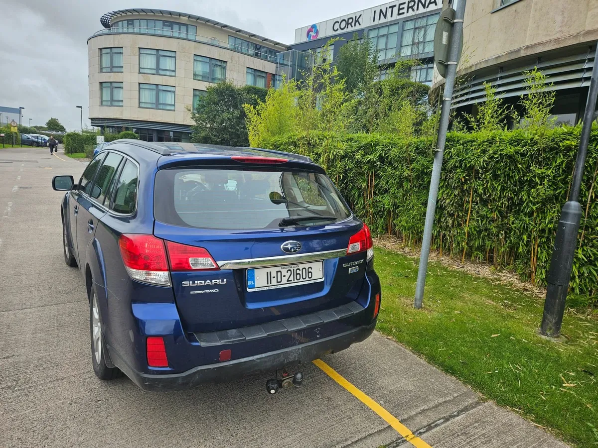 Subaru Legacy 2011 - Image 3