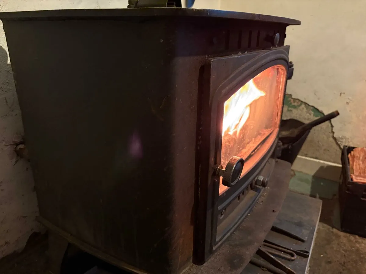 Solid fuel stove - Image 3