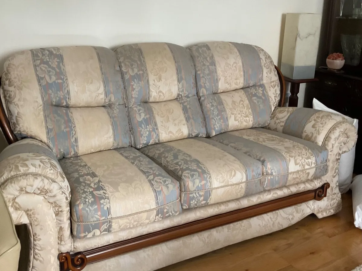 3 Seater Couch plus 2 1 seaters - Image 2
