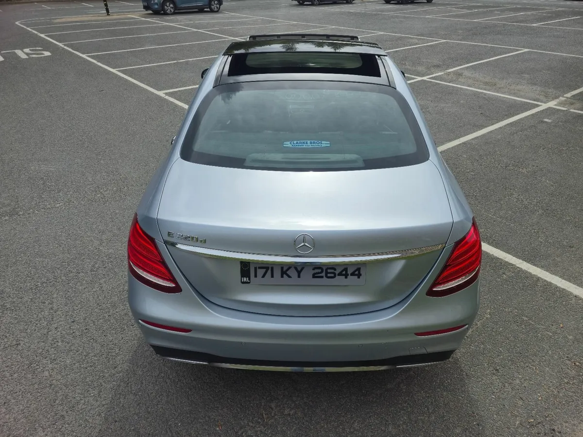 2017 MERCEDES BENZ E220 D AMG LINE PREMIUM PANROOF - Image 3