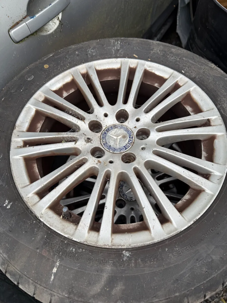 Mercedes E Class - Image 1