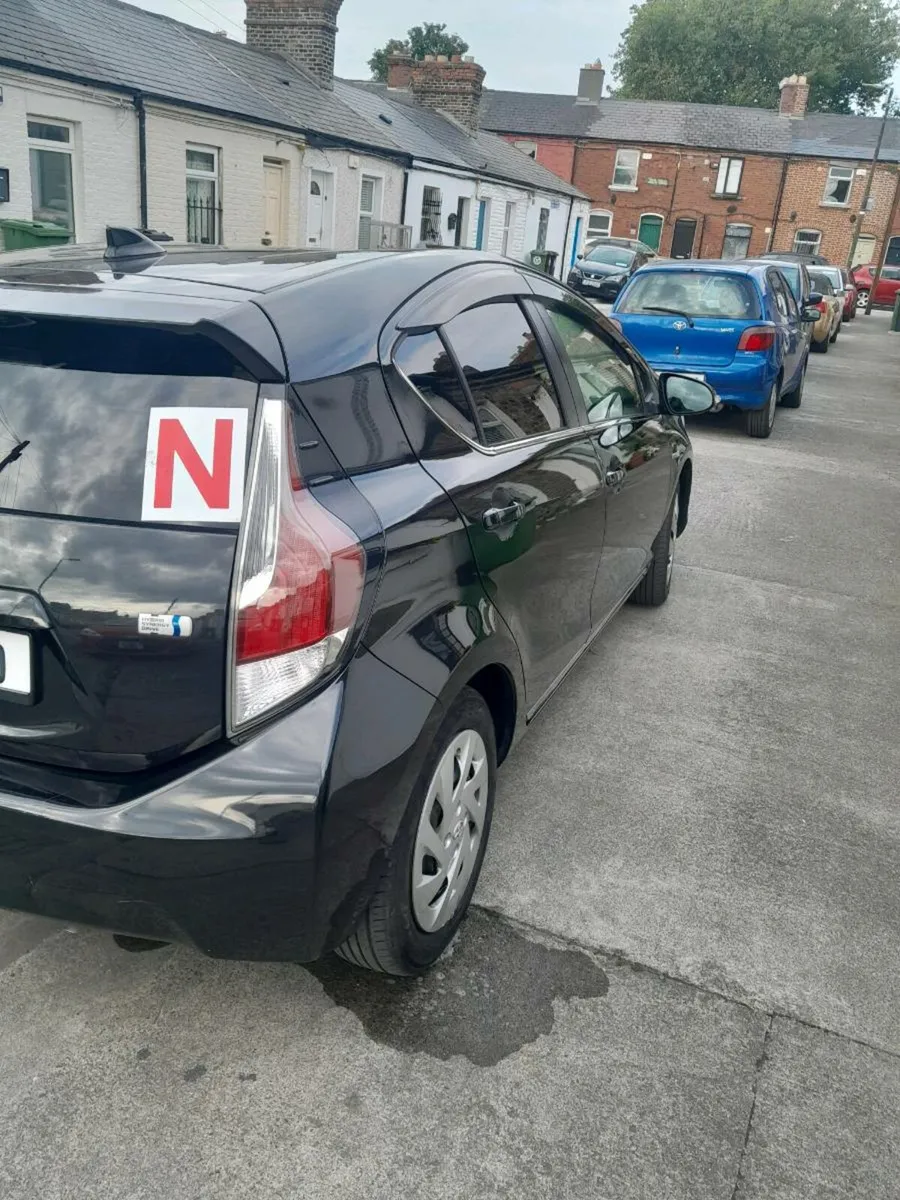Car - Image 3