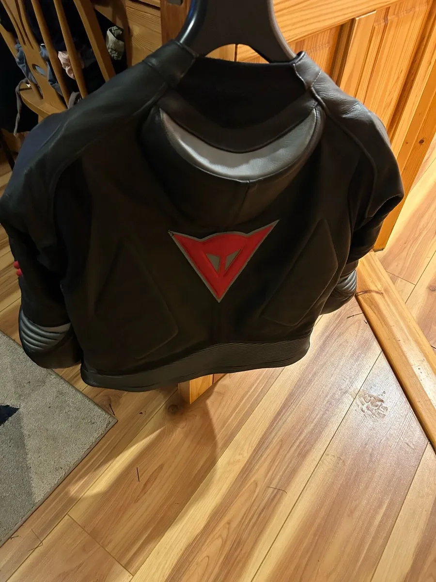 Motor bike leathers - Image 1