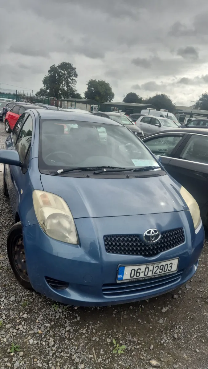 2006 toyota yaris 1.0 petrol - Image 1