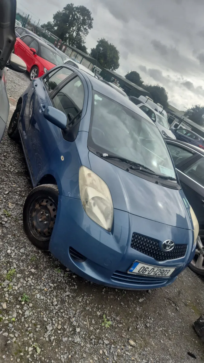 2006 toyota yaris 1.0 petrol - Image 3