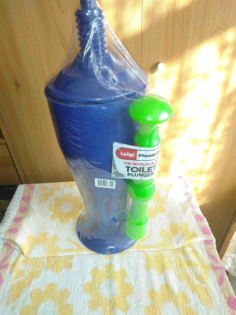 Toilet Plunger. - Image 4