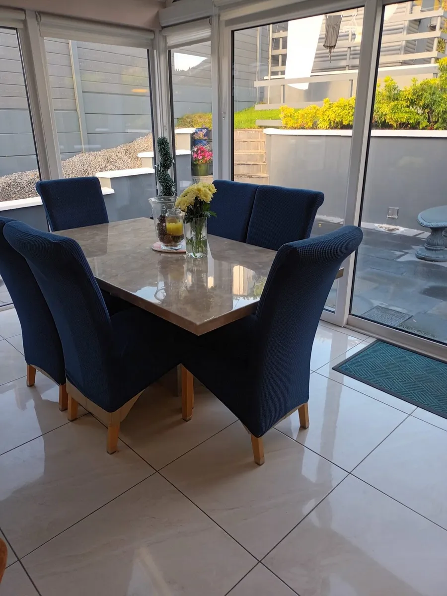 Dining chairs and high-stools - Image 3