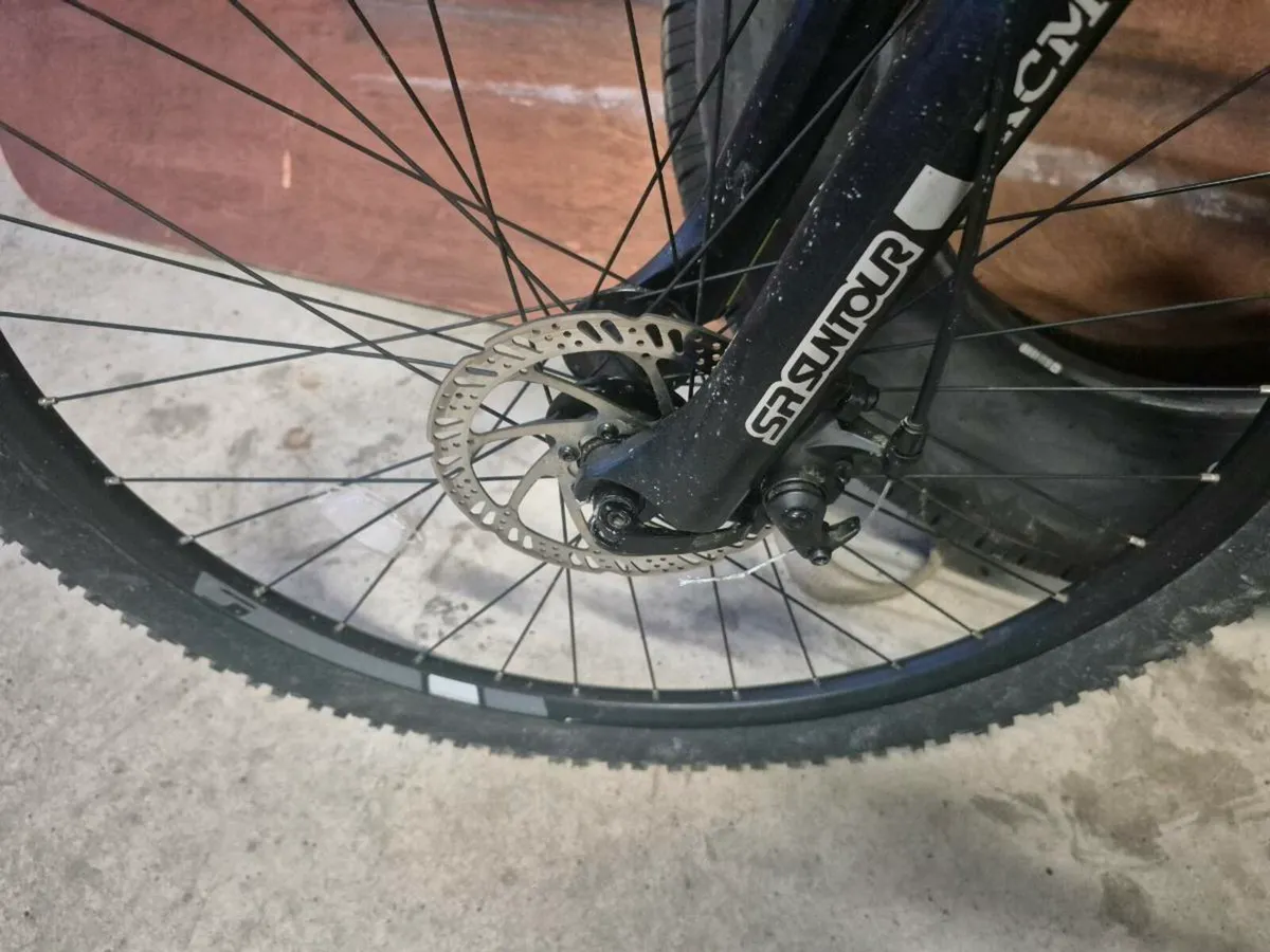 Carrera vengeance gents bike - Image 3
