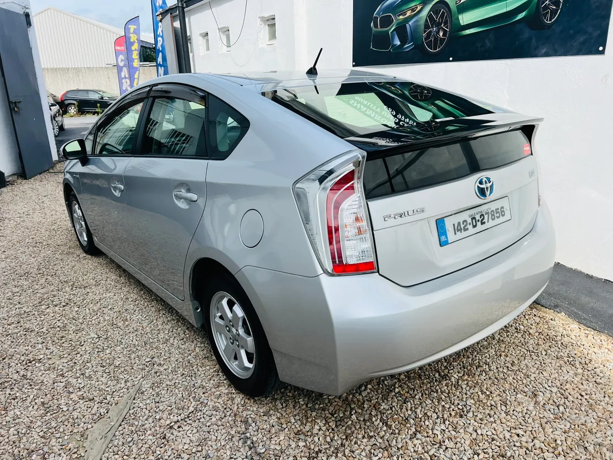 2014 Toyota Prius 1.8 Hybird - Image 3