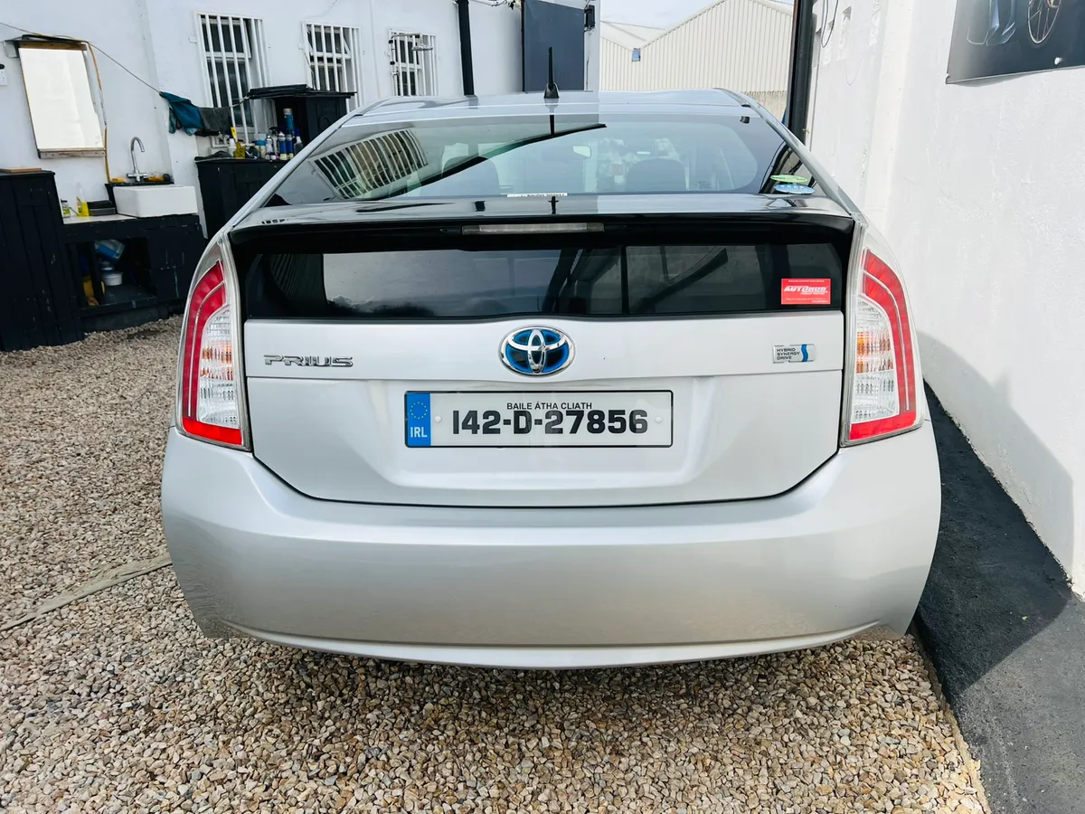 2014 Toyota Prius 1.8 Hybird - Image 4