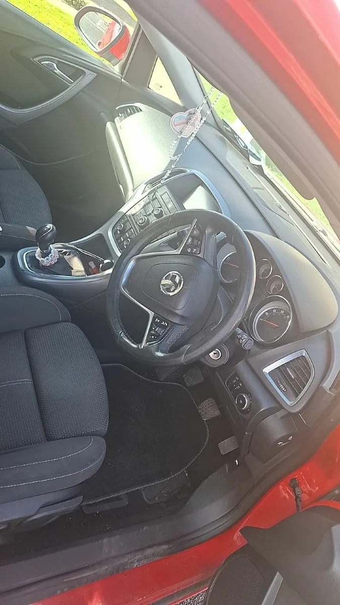 Vauxhall Astra 2013 - Image 3