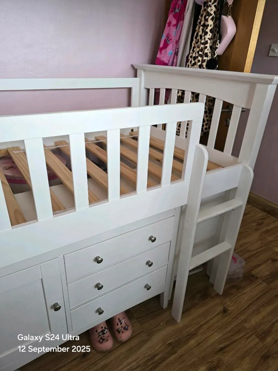 Mid sleeper bed single bed - Image 1
