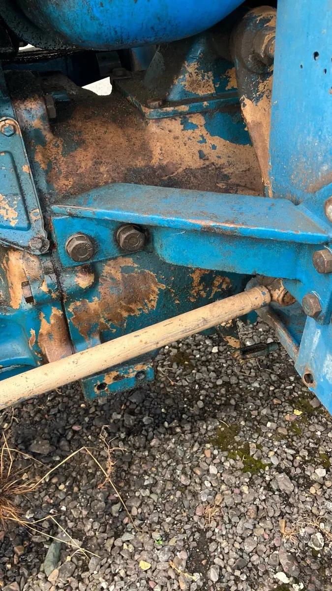 wanted ford 4000 cab - Image 4