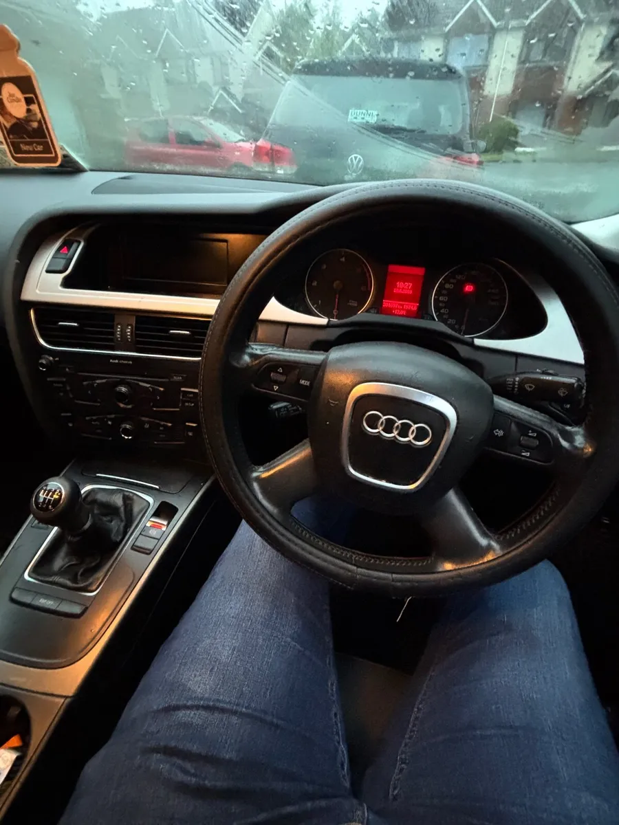 Audi A4 2008 - Image 2