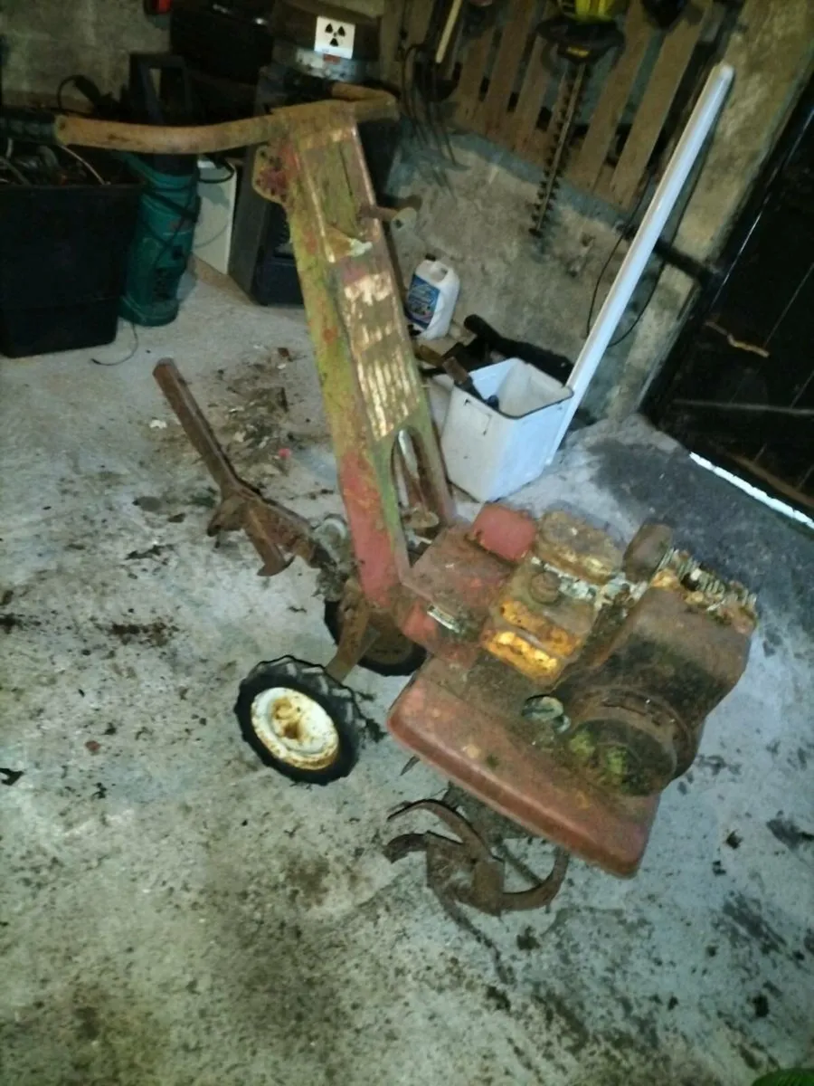 grass cutting tools (need work) - Image 1