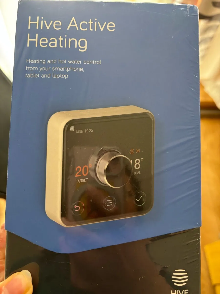 Hive heating control and bulb - Image 1