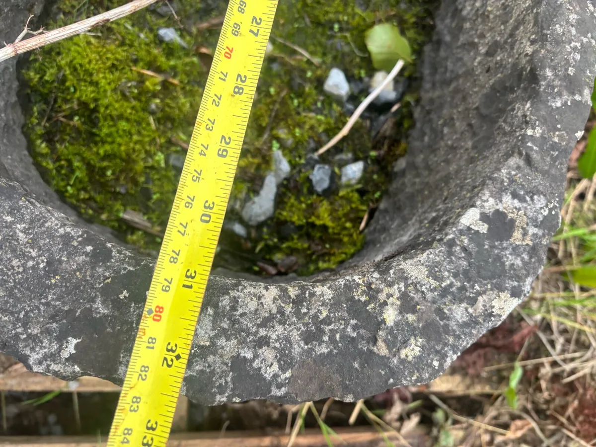 Old trough - Image 2