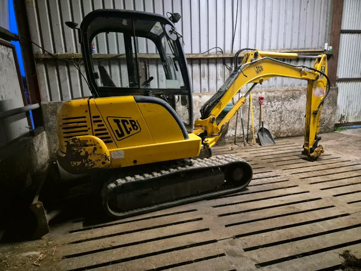 Jcb 803 mini digger - Image 1