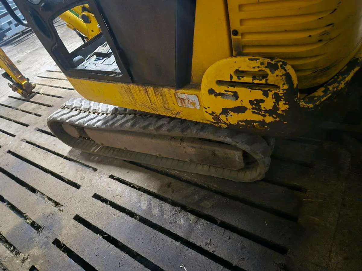 Jcb 803 mini digger - Image 4