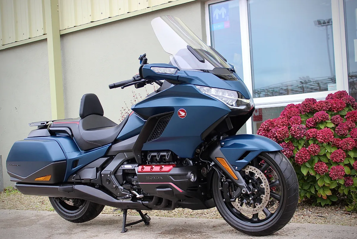 Honda Goldwing Bagger - Image 2