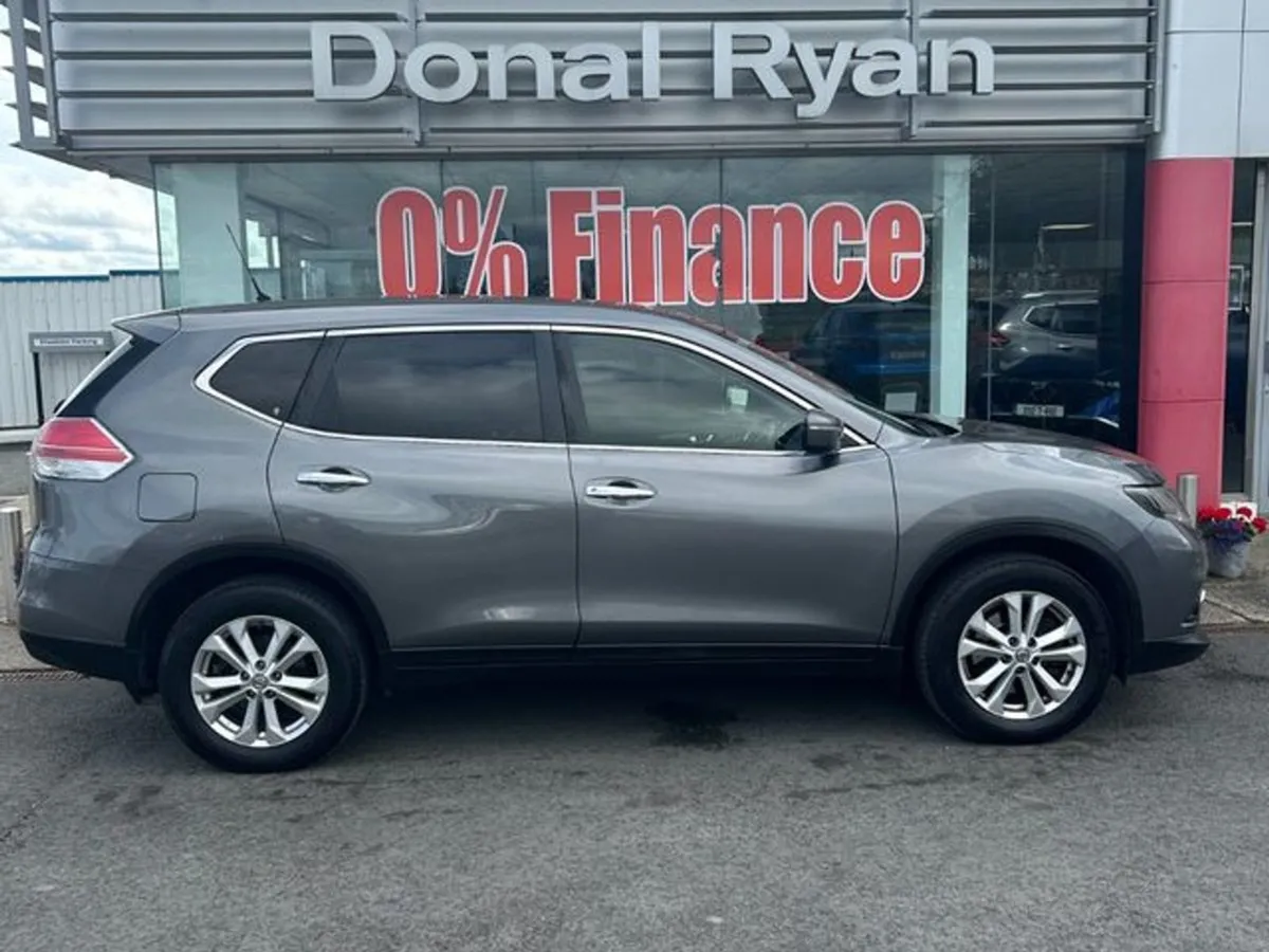 Nissan X-Trail 1.6 SV CVT 7 Seat E6 4DR Auto - Image 1