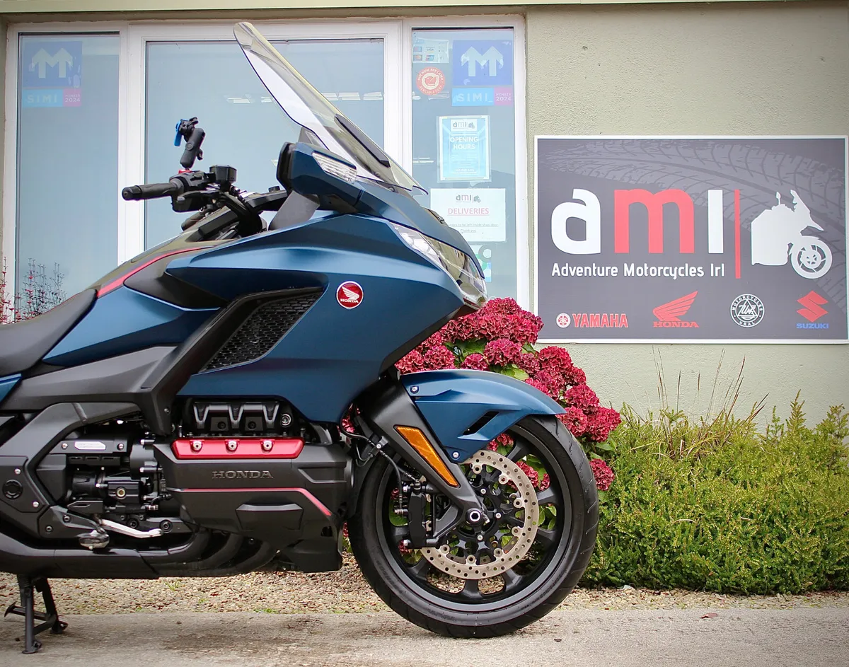 Honda Goldwing Bagger - Image 4