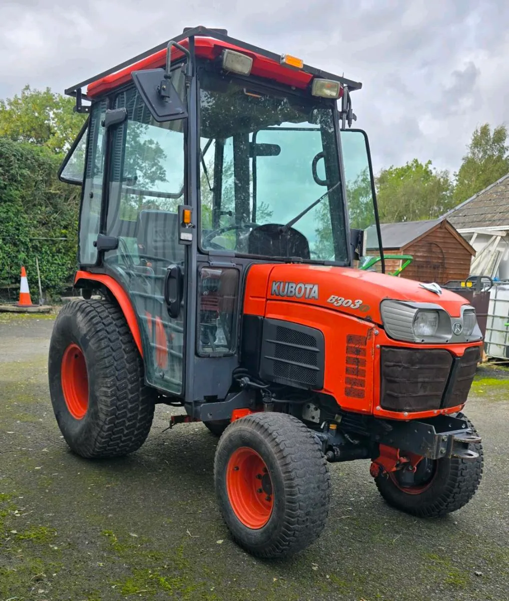 Kubota Tractor - Image 1