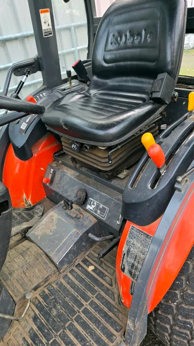 Kubota Tractor - Image 4