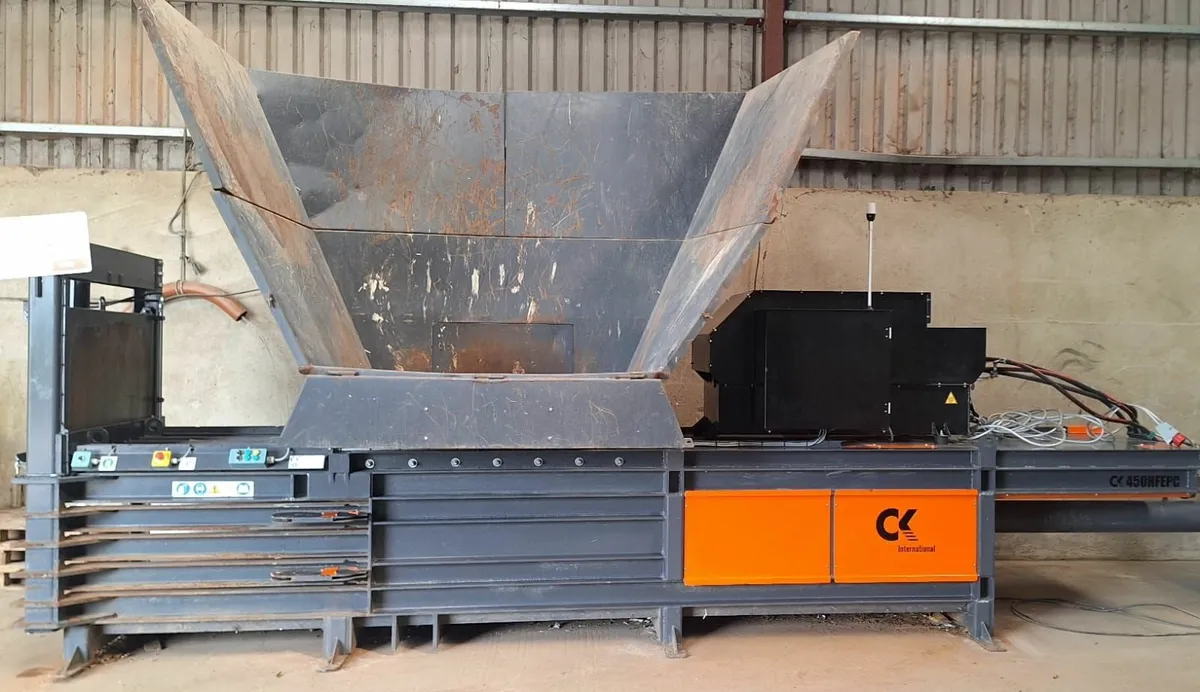 CK 450 HFEPC - Semi Automatic Baler - Image 2