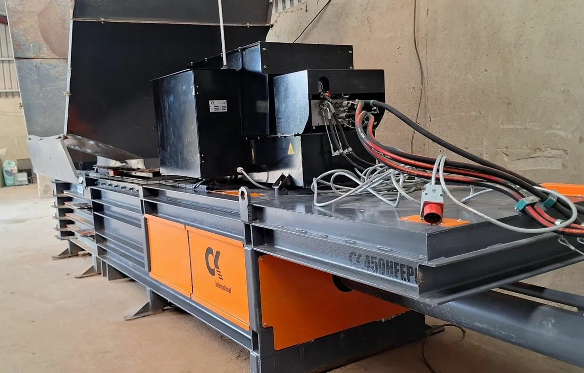 CK 450 HFEPC - Semi Automatic Baler - Image 3
