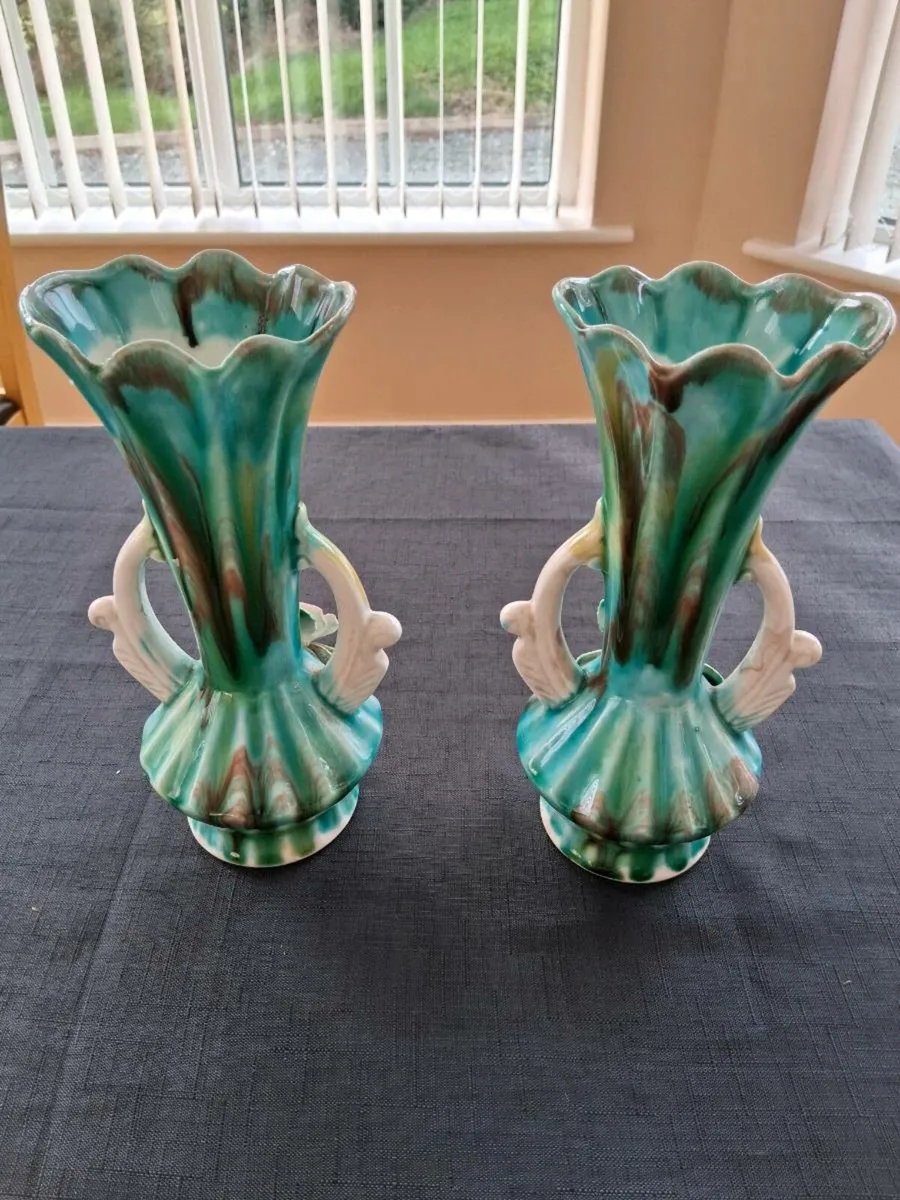 2 Decorative Porcelain Vase's - Image 2
