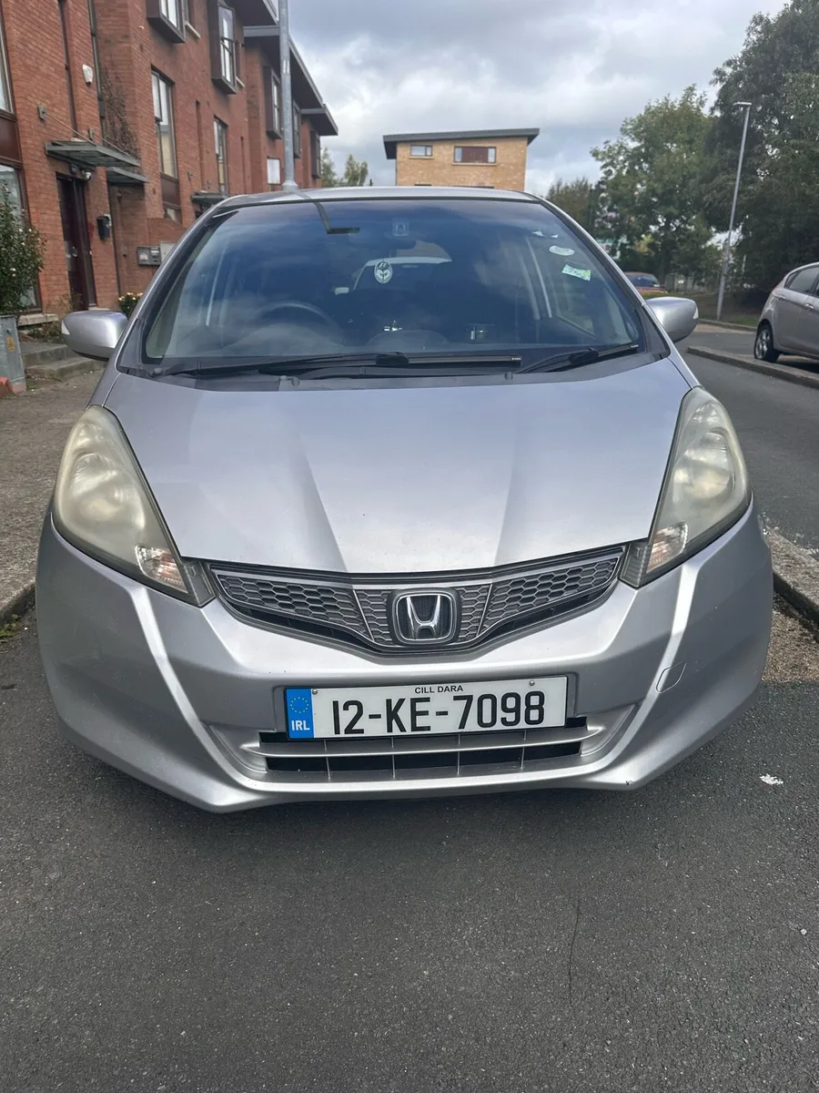 Honda Fit 2012 Auto - Image 1