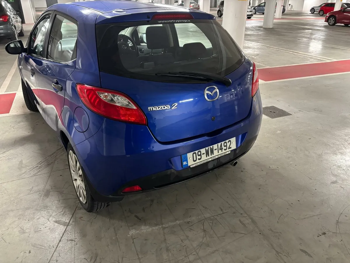 Mazda 2 very low km - Image 4