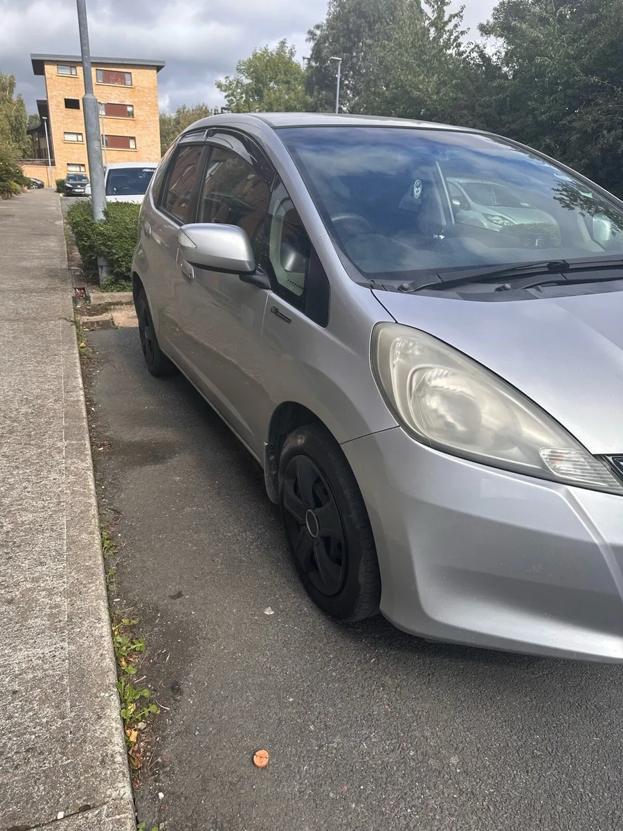 Honda Fit 2012 Auto - Image 3