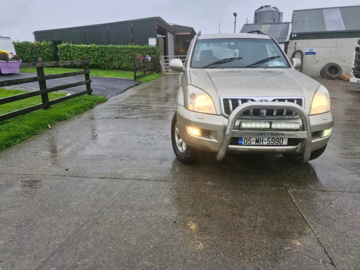 Toyota landcruiser - Image 2