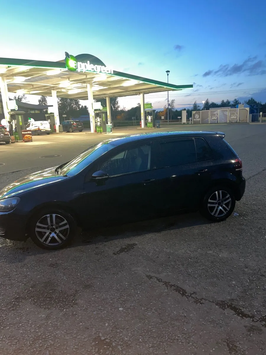 Volkswagen Golf 2009 - Image 3