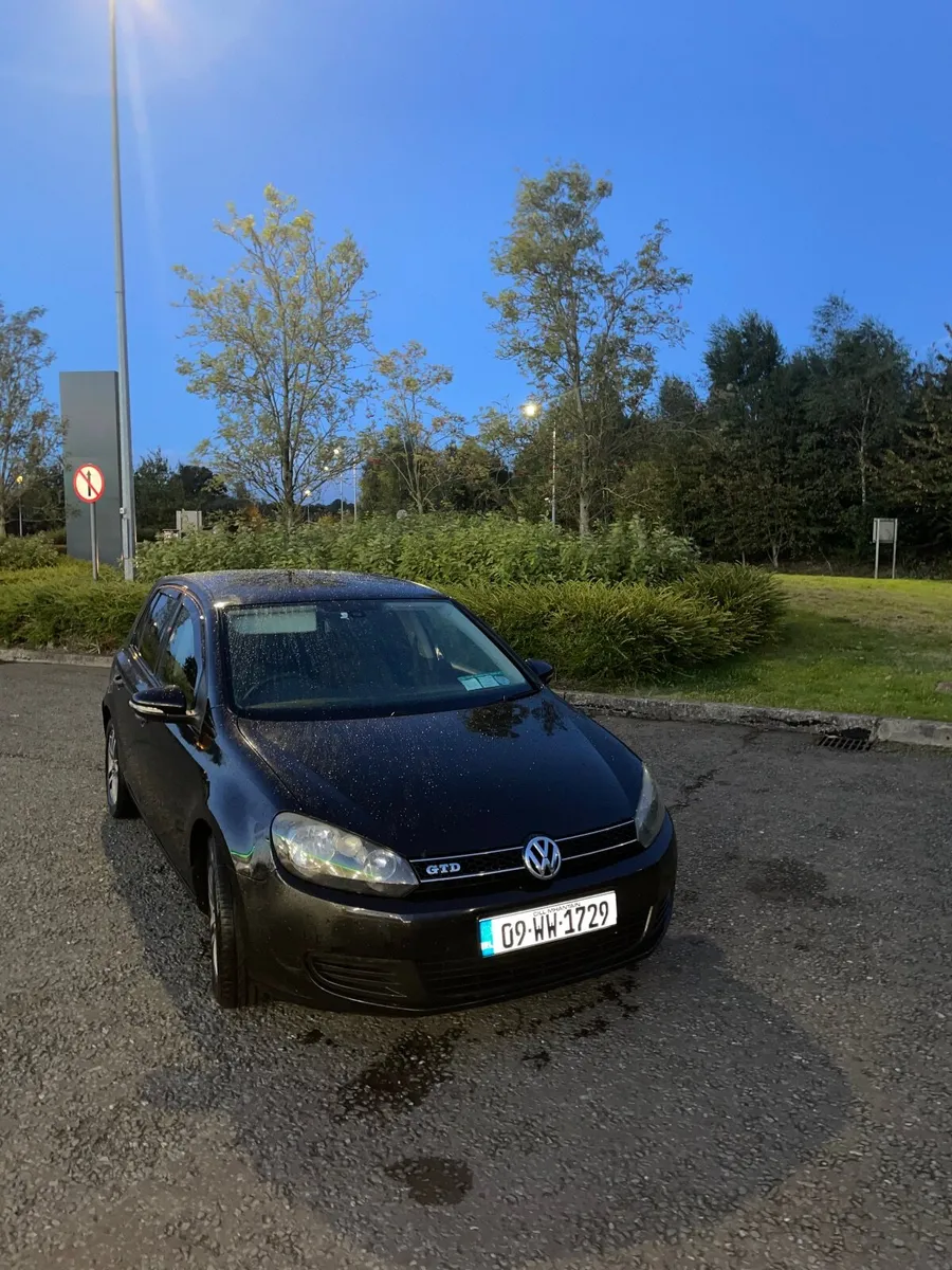 Volkswagen Golf 2009 - Image 1