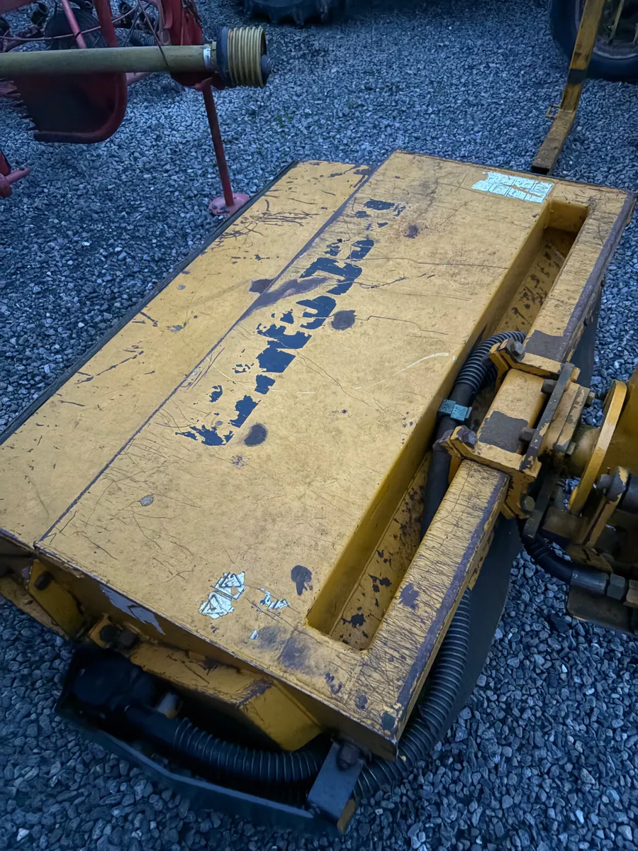 McConnell Hedgecutter - Image 4