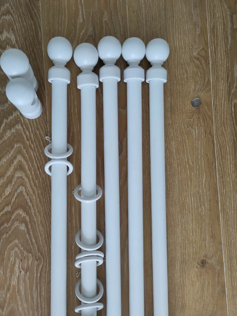 IKEA white wooden curtain rods (5x) - Image 1