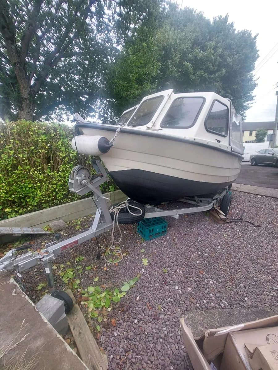 Alaska 500 fishing boat - Image 1